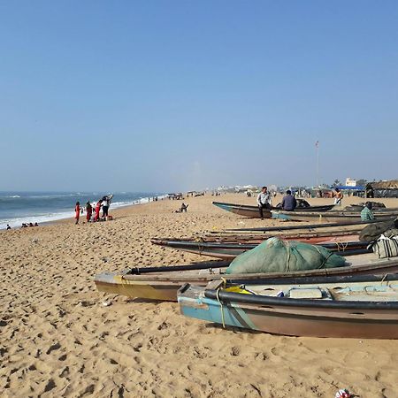 Puri Hotel G R P Puri, A Premier Beachfront Luxury Hotel Sea Beach And Temple Fully Air Conditioned Hotel With Lift-Wifi-Parking And Swimming-Pool, Breakfast Included, Best Hotel In Puri Bagian luar foto