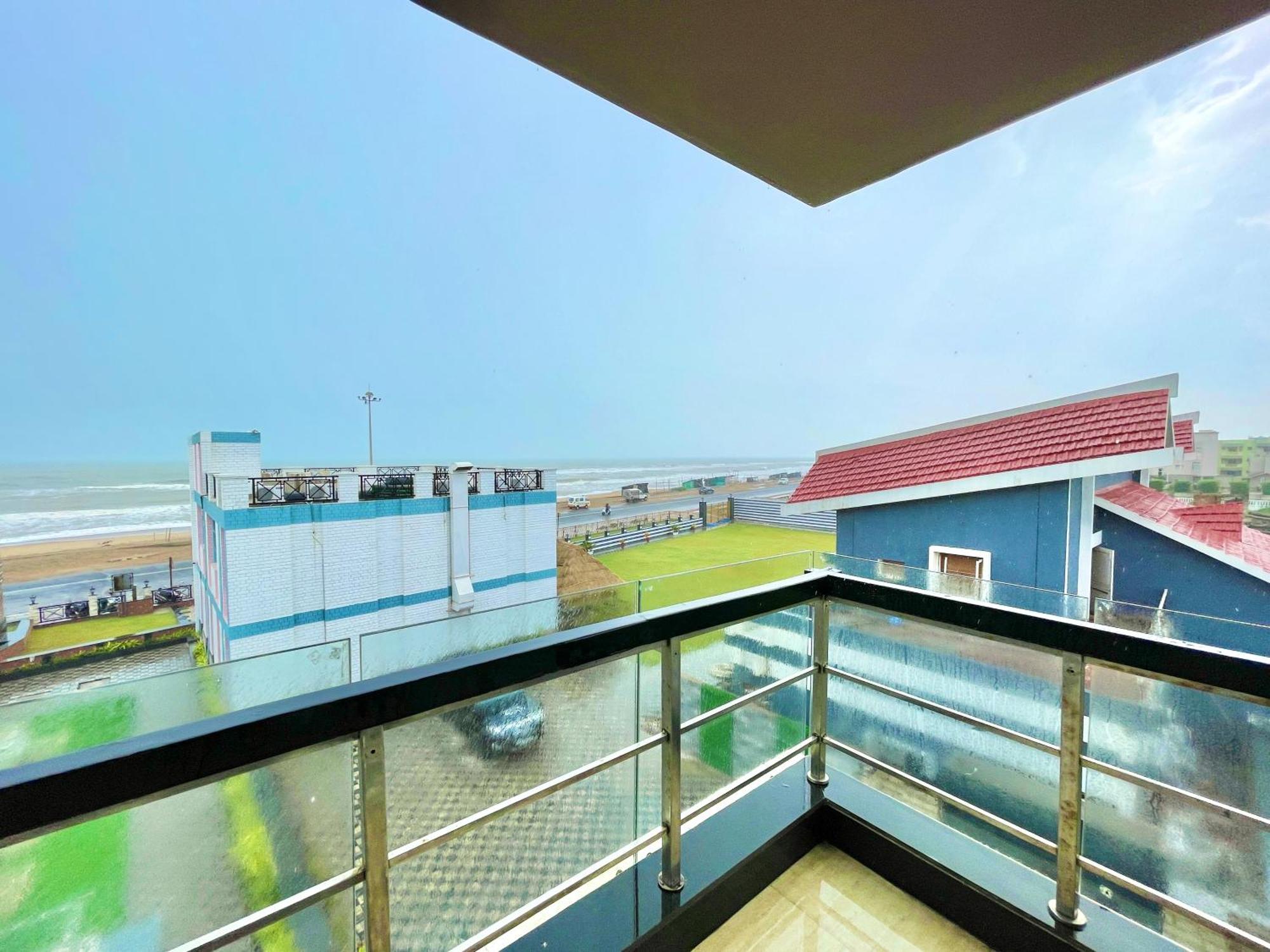 Puri Hotel G R P Puri, A Premier Beachfront Luxury Hotel Sea Beach And Temple Fully Air Conditioned Hotel With Lift-Wifi-Parking And Swimming-Pool, Breakfast Included, Best Hotel In Puri Bagian luar foto